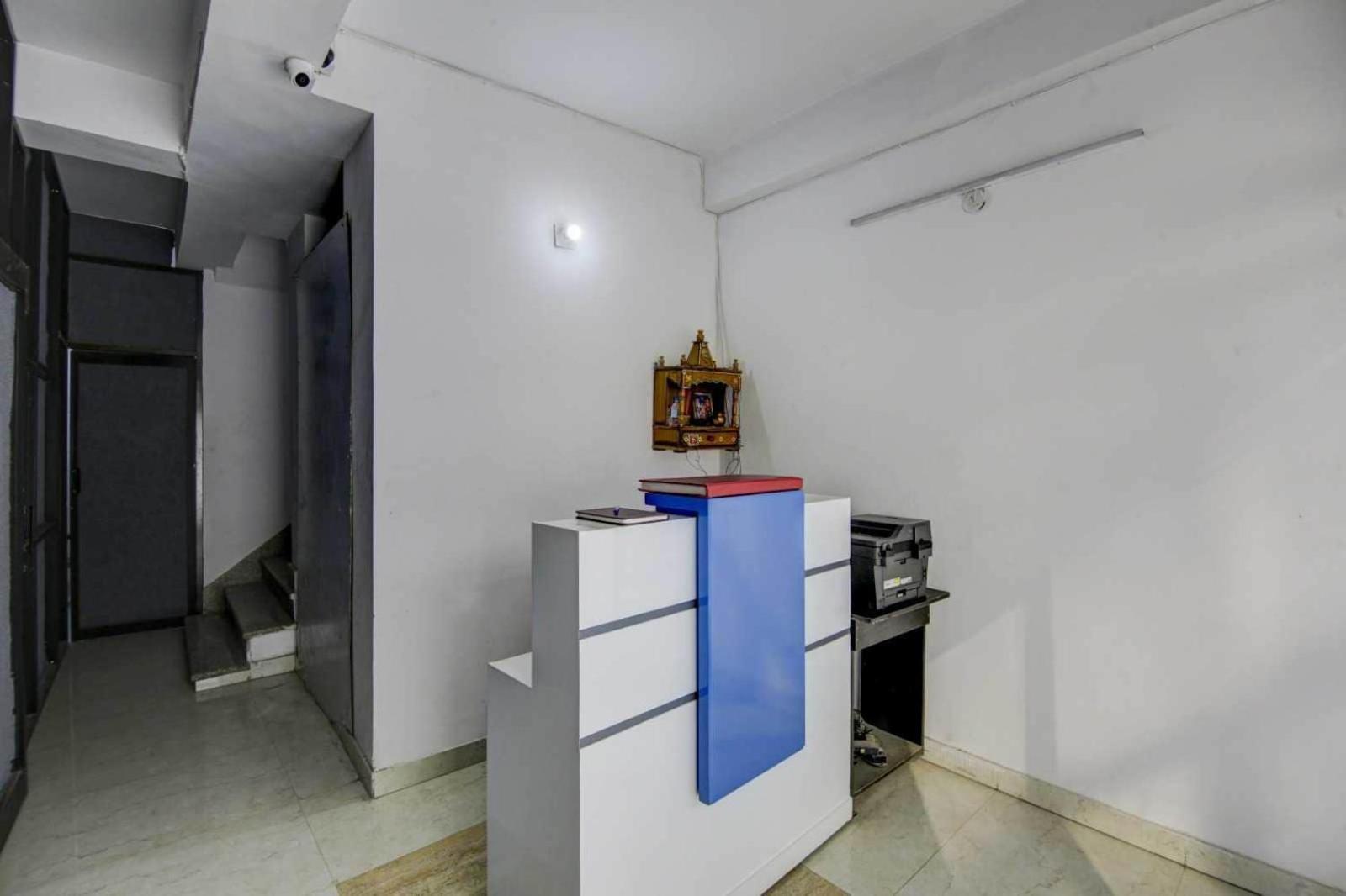 Hotel Oyo Flagship Decent Residency 3*